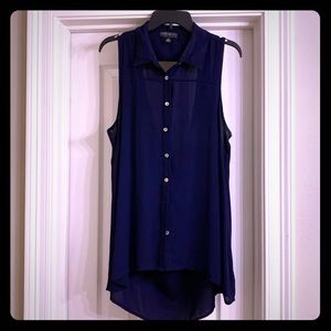 Sleeveless Flowly Blouse